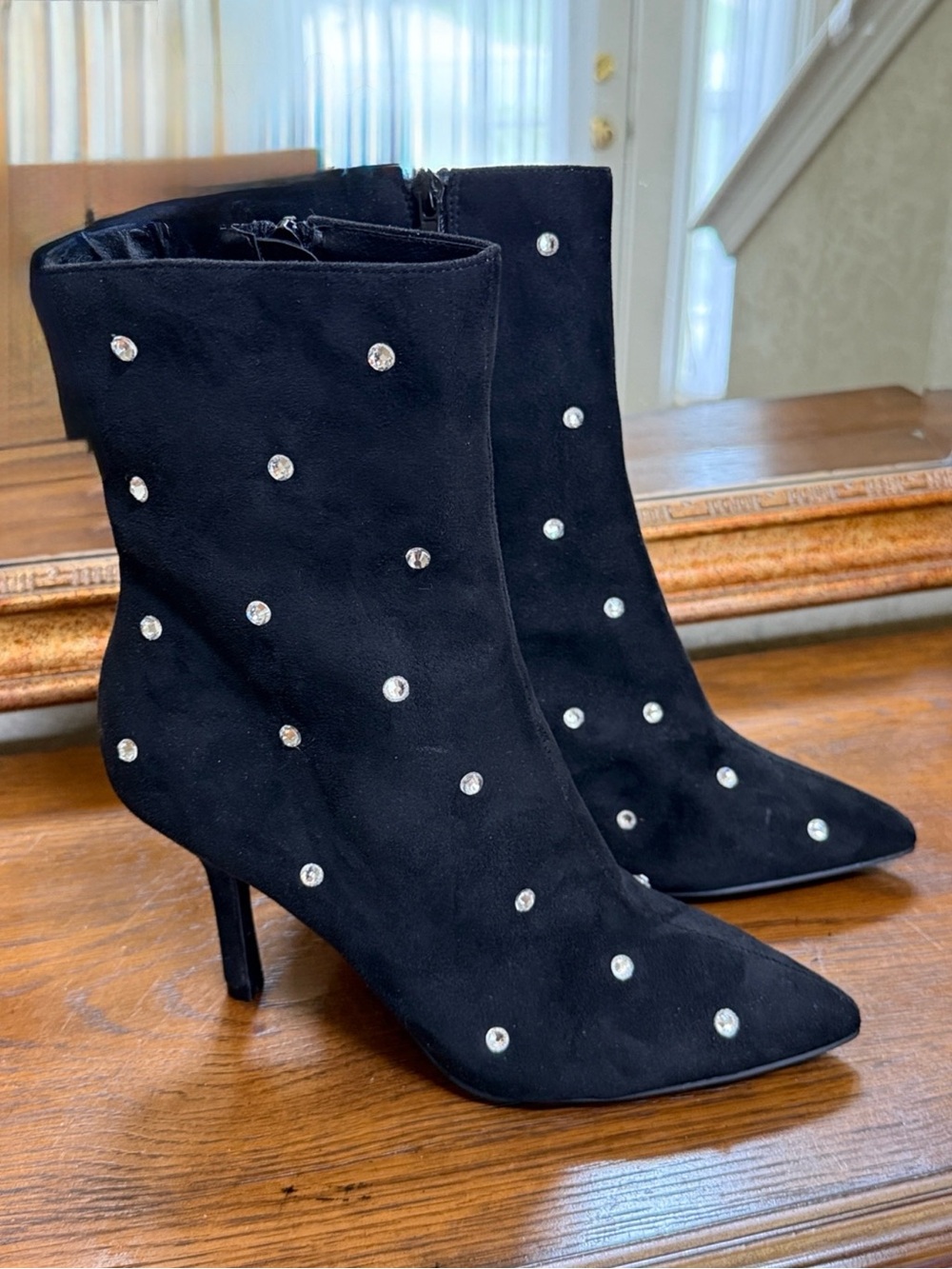 NEW unworn w/o tag. MIA Black Suede Rhinestone Ankle Boots. Size 9.